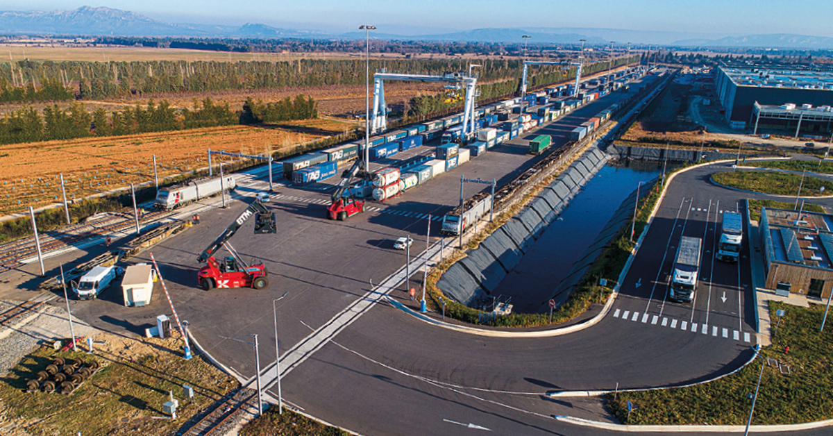 Le terminal Ouest Provence à Grans-Miramas.