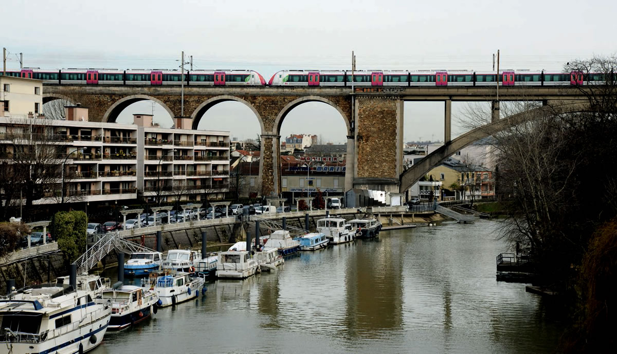 RER ligne E : nouvelle gare, nouvelle desserte, nouveau matériel