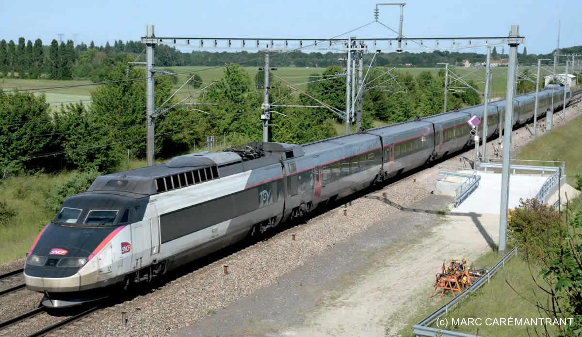 (c) MARC CARÉMANTRANT