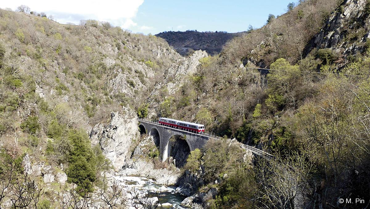 Vivarais : les autorails ex-CFC en service