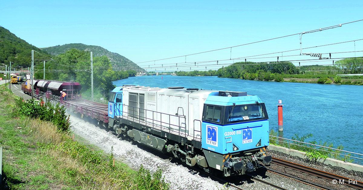 Renouvellement sur la ligne de la rive droite du Rhône