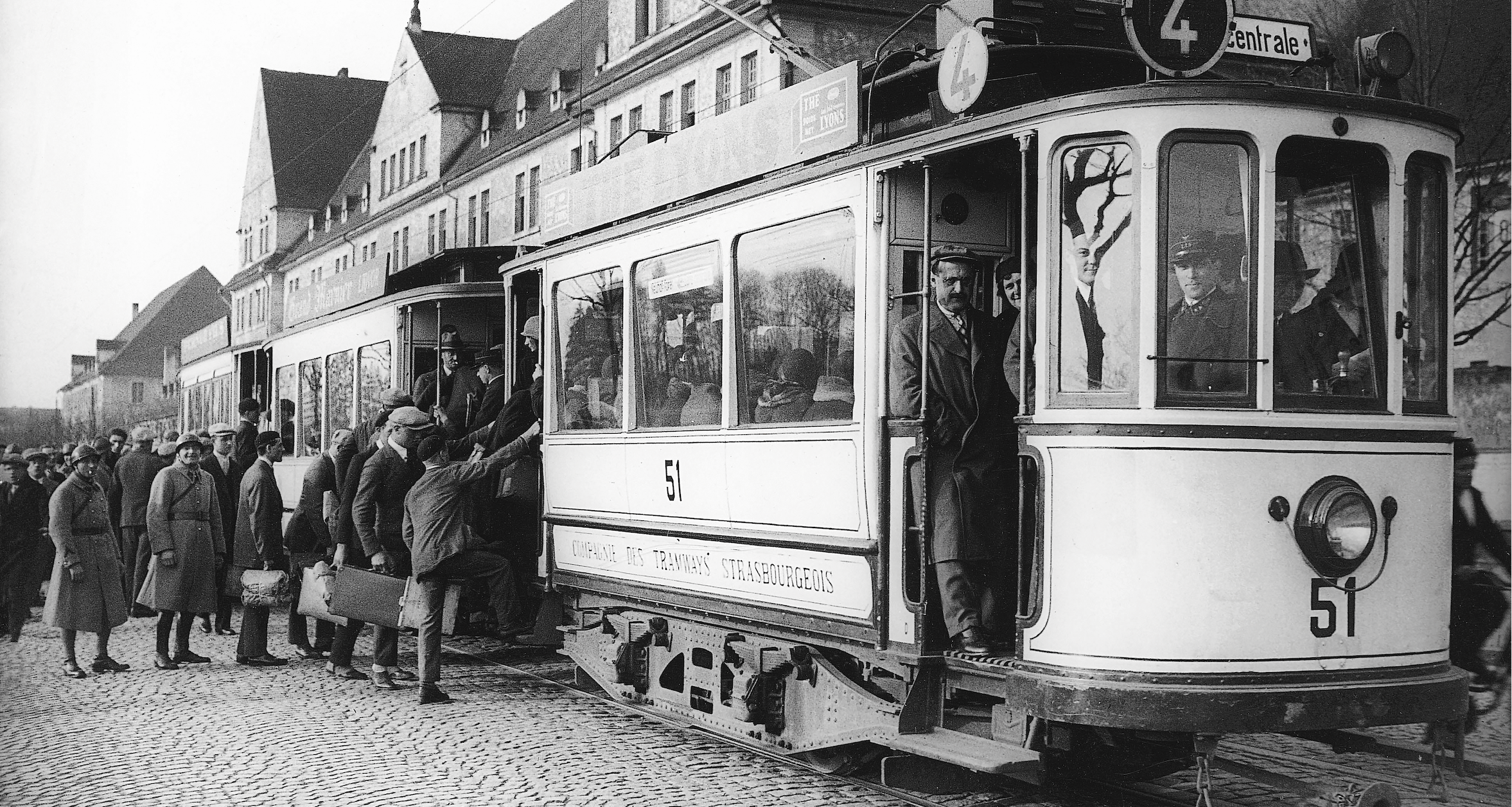 LES ANCIENS TRAMWAYS ET CHEMINS DE FER À VOIE MÉTRIQUE