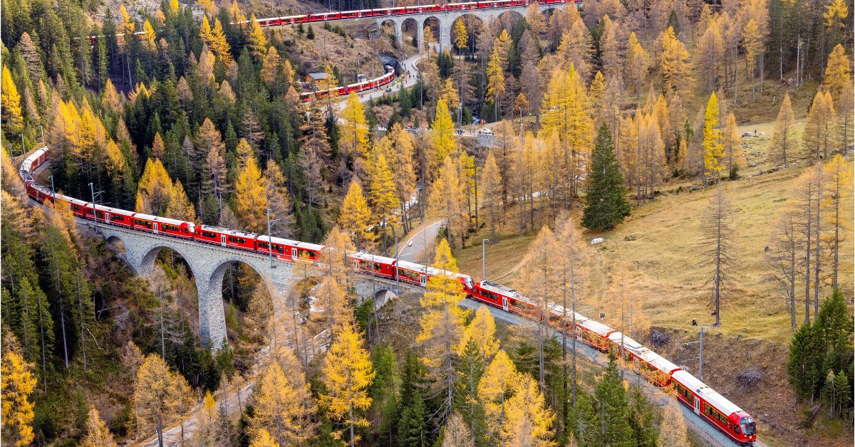 CHEMINS DE FER RHÉTIQUES Record du monde du plus long train de voyageurs