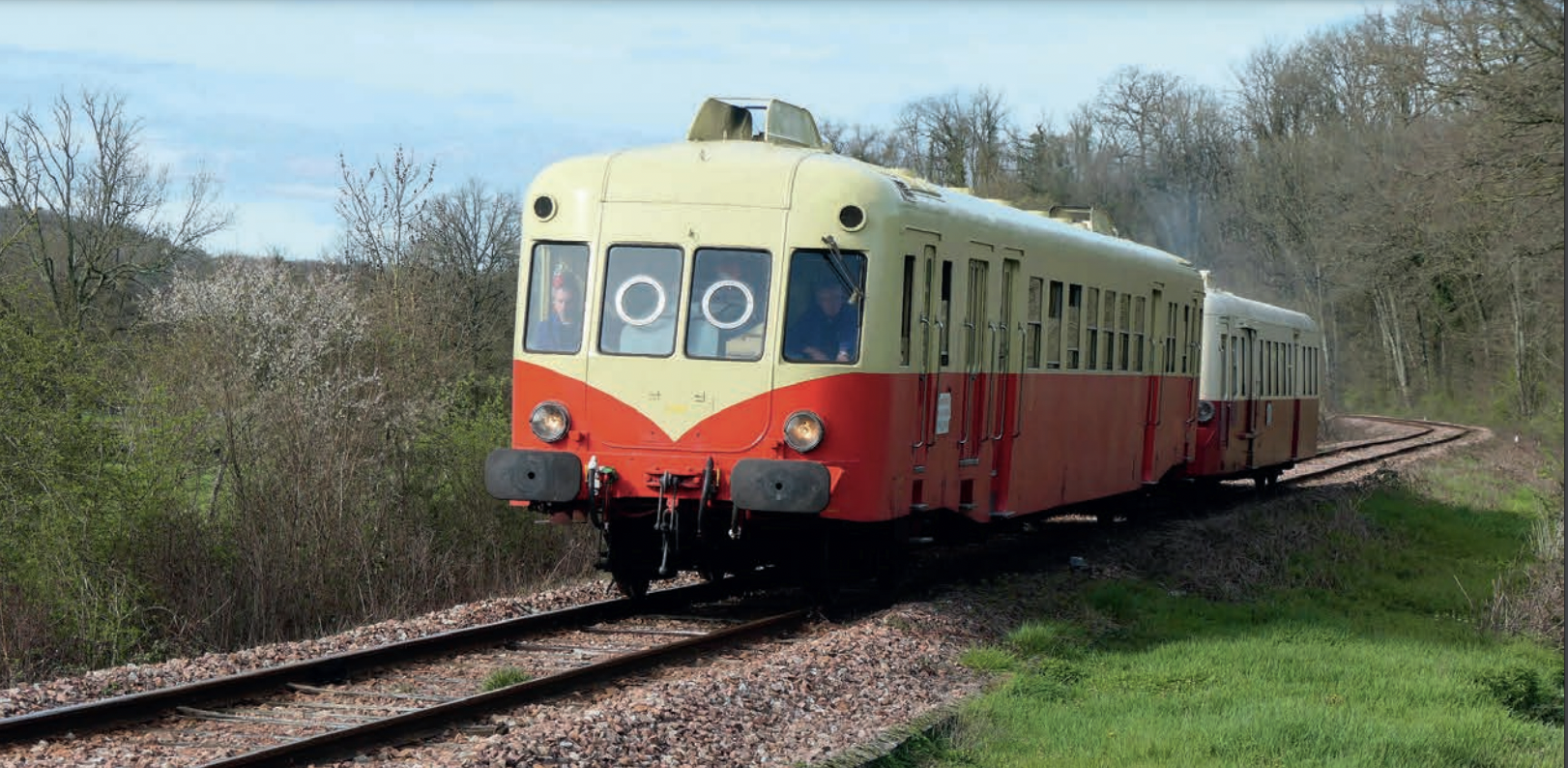 Sur les rails de la nostalgie de Cercy-la-Tour à Clamecy