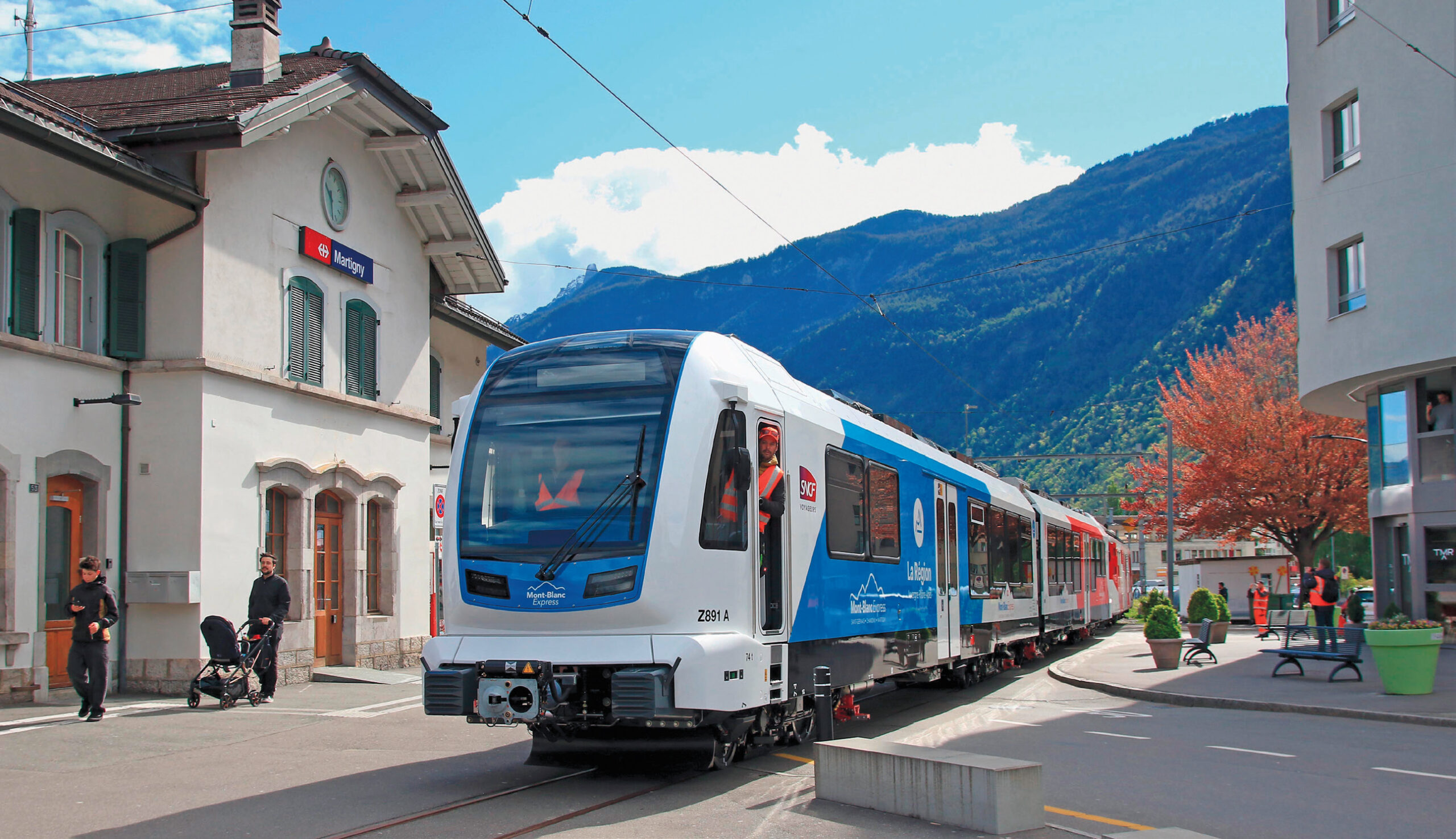 Arrivée de la première rame Z 890 du Mont-Blanc Express