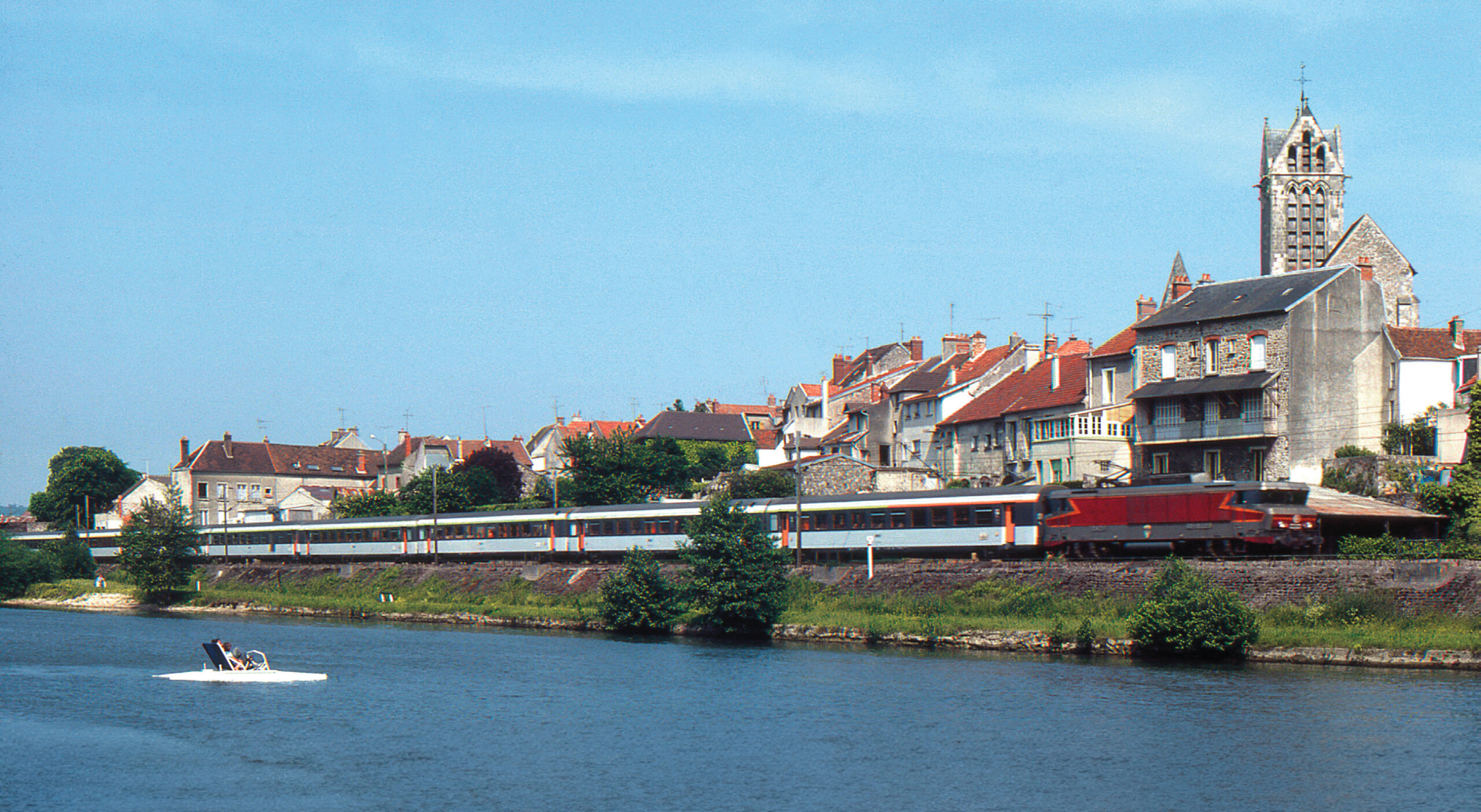 CHÂLONS-EN-CHAMPAGNE 175 ans d&rsquo;une pétillante étoile ferroviaire