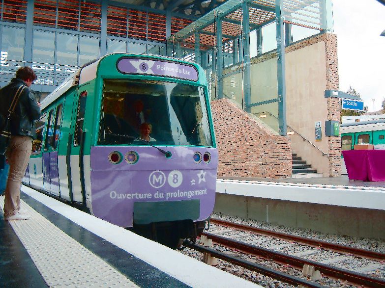 La ligne 8 du métro arrive à Créteil-Pointe-du-Lac