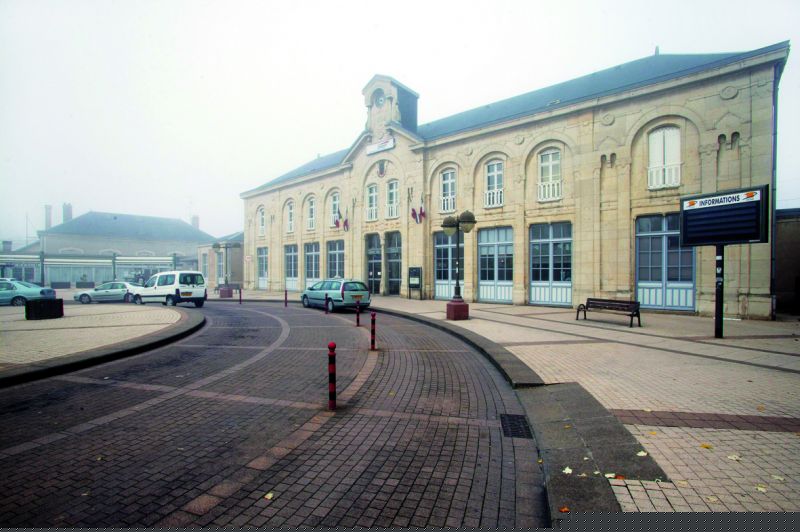 Depuis les gares de Bourg-en-Bresse ou Dole