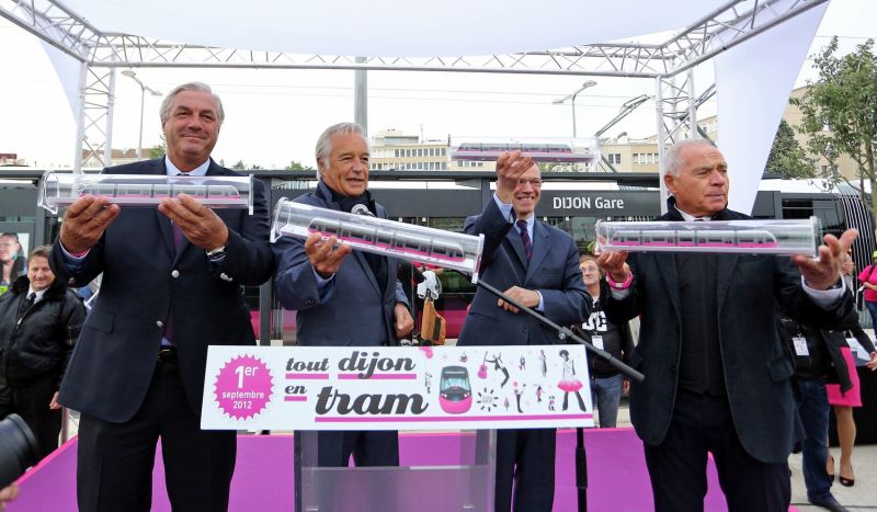 Dijon : la première ligne de tramway inaugurée